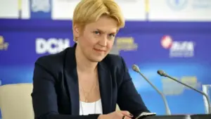 Скандал навколо очільниці львівського аеропорту: що приховується за біографією Романовської