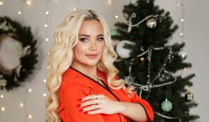 Співачка Angela символічно заспівала про новорічне диво: прем’єра