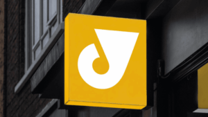 Укрпошта представила новий логотип і шрифти, щоб підкреслити українську ідентичність