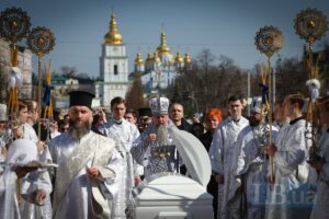 У столиці попрощалися з Патріархом Філаретом: його поховали у Володимирському соборі